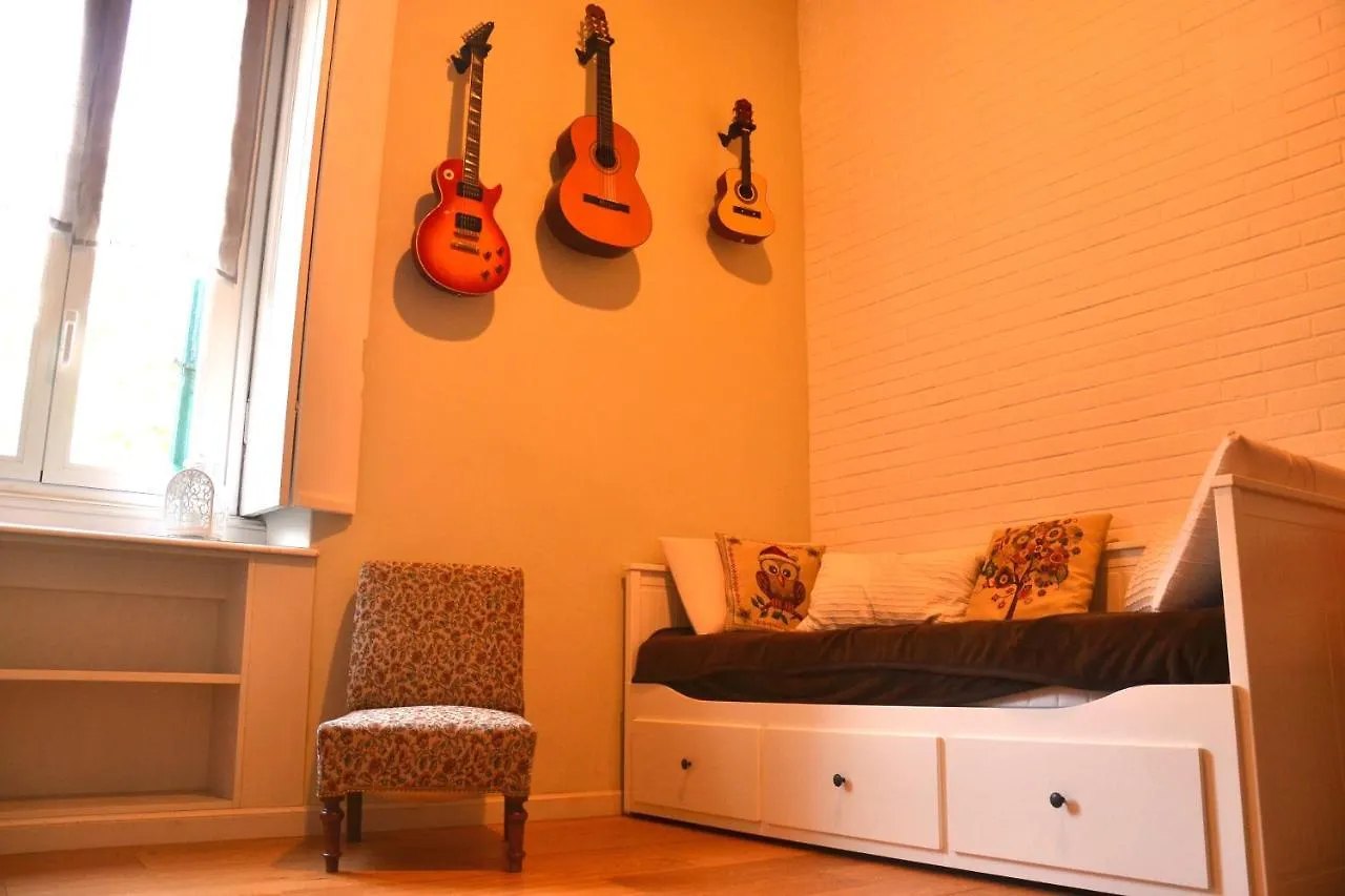 Apartment Luminoso Monolocale Porta Romana Milan